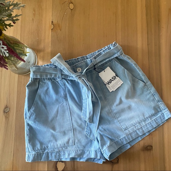 NWT✨Gap • Shorts with Belt Tie - Picture 2 of 7